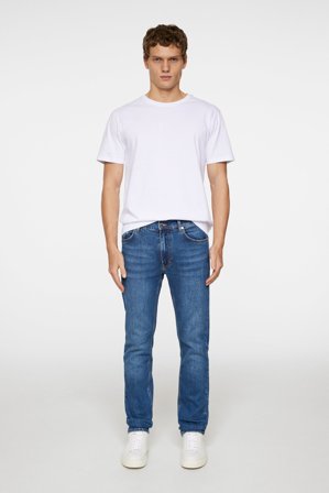 J.Lindeberg - Jax Mid Wash Slim Jeans - Fashion - Blue - Men - 31/34