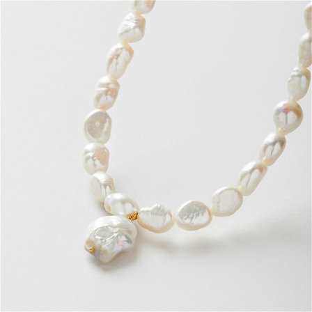 Alba Pearl Necklace