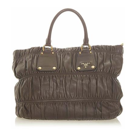 Prada Vintage, Pre-owned Nappa Gaufre Satchel Grijs, Dames, Maat:ONE Size