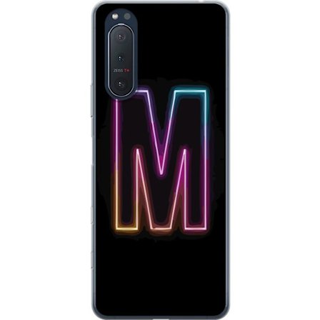 Yhteensopiva Puhelinkuori Sony Sony Xperia 5 II Neonkirjain M värinvaihtuva valotehoste mustaa taustaa vasten, moderni minimalistinen typografia vahv