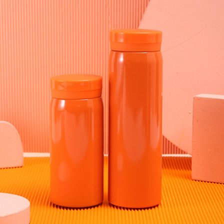 Vattenflaska i rostfritt stål Smal isolerad thermal vatten