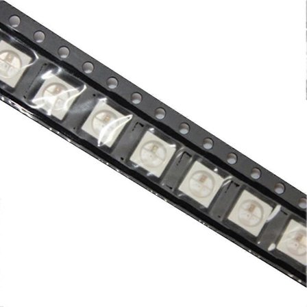 500 kpl WS2812B (4-nastainen) LED-siru 5050 RGB SMD valkoinen versio WS2812 yksittäin osoitettava digitaalinen P