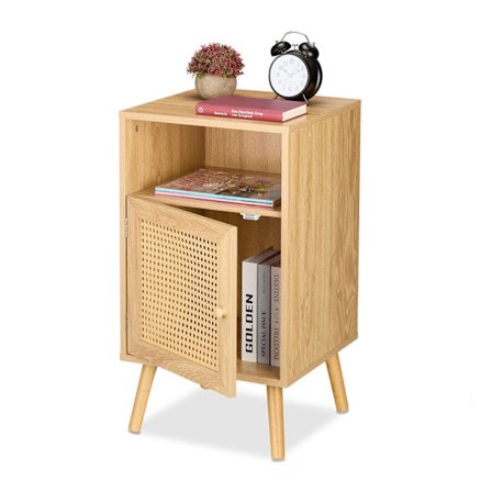 Rotinkintyylinen yöpöytä