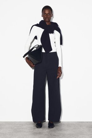 COS Frauen Hose Aus Pima Baumwolle Mit Barrel Bein in Blau