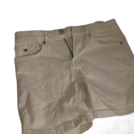 Jag säljer mina Tommy hilflger Shorts som har blivit för små