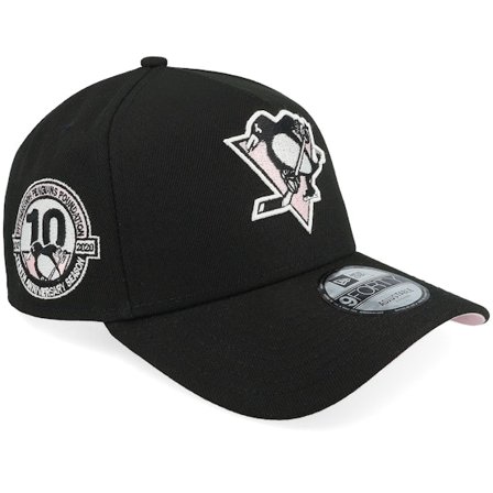 New Era - NHL Zwart adjustable Cap - Hatstore Exclusive x Pittsburgh Penguins 9FORTY Black/Pink 10 A-Frame Adjustable @ Hatstore