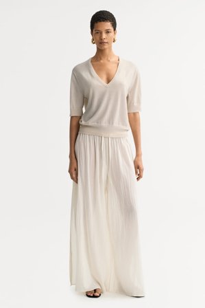 Soft Goat - Featherlight v-neck - XL - Chalk