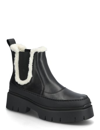 HUGO | Kris_Chbootie_Frlt | 39