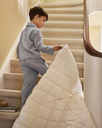 Komfortabel dyne i bambus til baby, junior & voksne | Moonboon