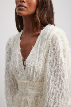 NA-KD Recycelte gesmockte LS-Bluse mit Fransen - Business Outfit - OffWeiß - EU 32