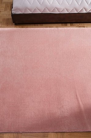 Jotex - Laagpolig Vloerkleed Roze Roze - CORAL - Koop Laag- en hoogpolige & geknoopte vloerkleden bij Jotex