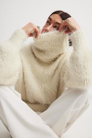 NA-KD Oversized stickad tröja med turtleneck - Storstickade plagg - Vit - Small