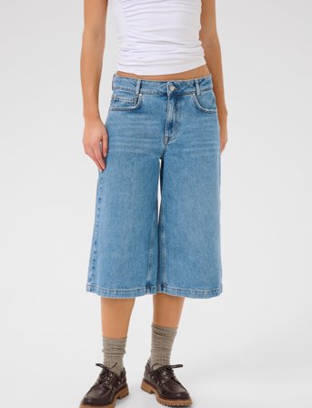 My Essential Wardrobe Dangomw 139 High X-Wide Shorts - Blue - 26