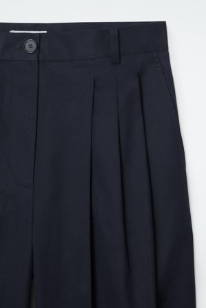 COS Women's Pantaloni In Cotone Con Taglio Barrel Leg E Pieghe in Blu