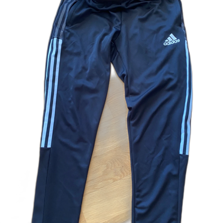 Svarta Adidas träningsbyxor M