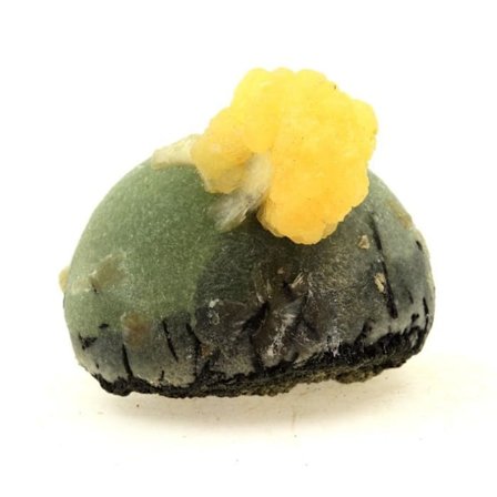 Stenar och mineraler. Prehnit, Stilbite, Epidot. 391,0 ct. Diamonkara, Kayes, Mali.