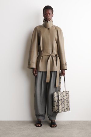 COS Women's Townhouse Shopper Bag Leather in Beige