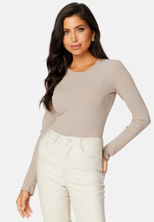 BUBBLEROOM Varja rib top Dark beige Klær