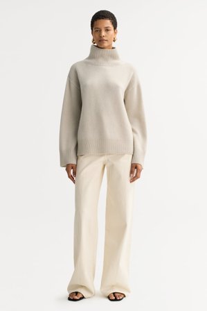 Soft Goat - Boyfriend Turtleneck - Women cashmere sweater - XS - Chalk