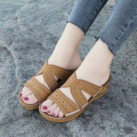 Kevyet nahkaiset varvassandaalit ulkoiluun - avoin pyöreä kärki paksulla pohjalla