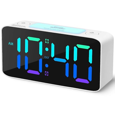 Superhøy Vekkerklokke for Tungsovere Voksne Digital Klokke med 7 Farger Nattlys