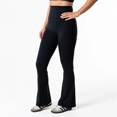 Relode Clean Treenitrikoot Flared Petite Musta