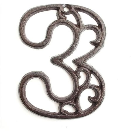 Talon numerot ulkotiloihin, metallikirjaimet valurautakukka seinäkoristeella, osoitenumerot kylttiin postilaatikkoon pihalle autotalliin maalaistaloon