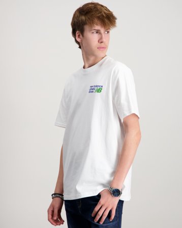 New Balance NB Athletics Relaxed Premium Graphic Tee Weiß T-Shirts Jungen - Kids Brand Store