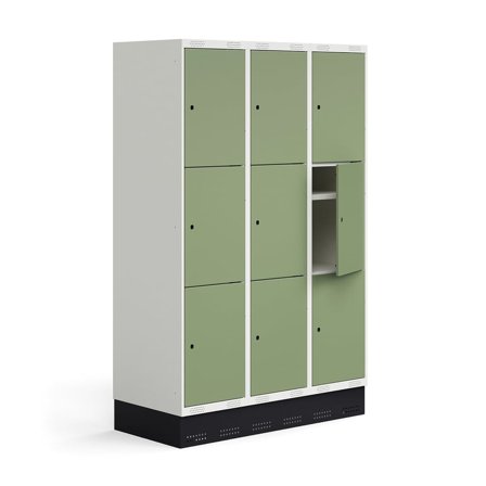 Schüler-Spind ROZ, 3 Module/9 Türen, inkl. Sockel, 1890 x 1200 x 550 mm, hellgrün