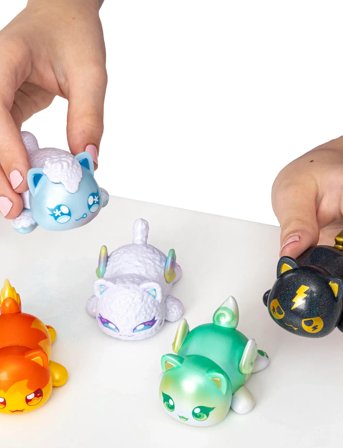 Aphmau Aphmau Mystery Meemeow Multipack Elemental 5 Pack - Multi/patterned - ONE SIZE