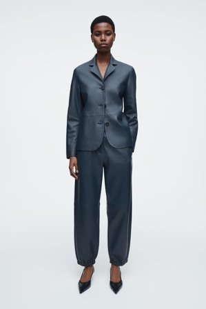 COS Femme Pantalon De Jogging Droit En Cuir in Bleu