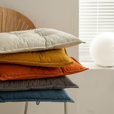 Sittepute med festestropper, stolpute, 45 x 45 x 4 cm