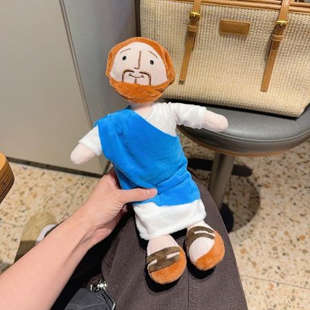 1 stk. Hyrde (Pastor) Plysdukke - Anime/Film-temaet Kælelegetøjsfigur med Blød Udstoppede Krop, til sengetæppeindretning