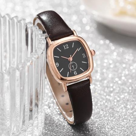 Mode nytt 2022 Lyx Kvinnor Armband Kvarts Klockor För Kvinnor Armbandsur PU Läderklocka Dam Watch Klockgåva Coffee Black B
