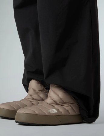 The North Face W Thermoball Traction Bootie - White - 36