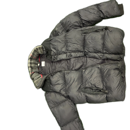 Svart pufferjacka från Burberry