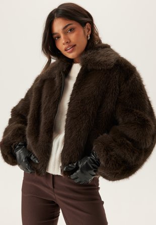 Hollies Princess Brown Vaatteet