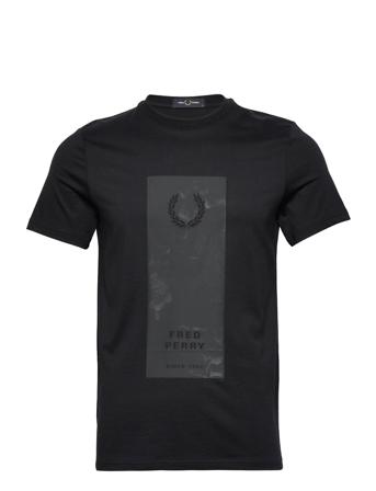Block Print T-Shirt T-shirts Short-sleeved Musta Fred Perry