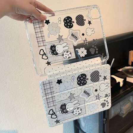 Kotelo iPad Air 4/5/6/7 -malleille, oikea kynäpaikka, Miffy-kollaasi S, kolmiosainen kynäpaikalla