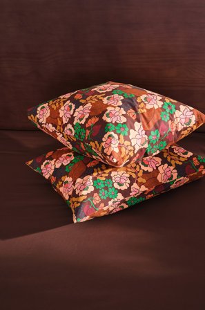 Jotex - Putetrekk 2-pk 50x60 Cm Økologisk brun/blomstermønster - MONAH - Kjøp Putevar hos Jotex