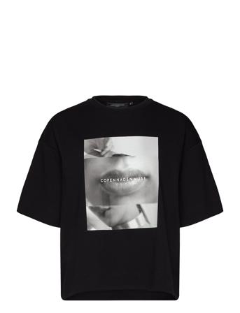 Cmmuse-Tee Black Copenhagen Muse