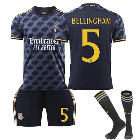 Real Madrid Lasten Vieraskentt asu 23/24 Sukkien kanssa 5 BELLINGHAM 5 BELLINGHAM Children's size 20