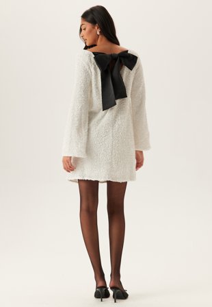 VERO MODA - Vmetta Ls Boatneck Short Bow D - Snow White Detail:snow White S - Kläder - - Bubbleroom