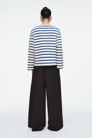 COS Top W Paski Z Dekoltem W Łódeczkę in Biały