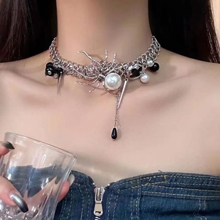 Retro spindelknapp halskjede med overdreven design choker