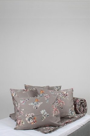 Varnamo of Sweden - Påslakan Flora - Grå - Dynebetræk - 220X220 - Fra Homeroom