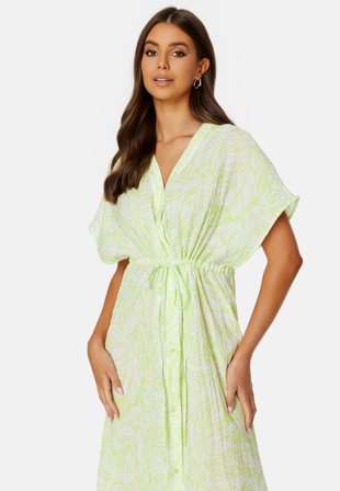 VILA - Limia Maya S/S Midi Dress - Lettuce Green AOP:Ma - Kläder - - Bubbleroom