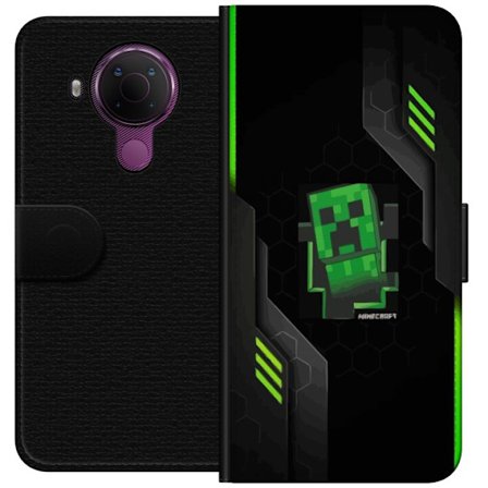 Kompatibelt Plånboksfodral till Nokia Nokia 5.4 Grön pixelbaserad creeperliknande spelillustration med futuriska neoninslag och mörk techbakgrund p