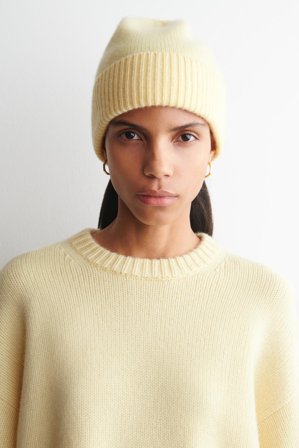 COS Women's Cashmere Beanie in Yellow