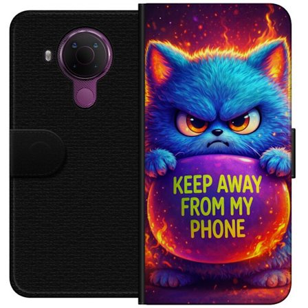 Yhteensopiva Lompakkokotelo Nokia Nokia 5.4 Vihainen pörröinen sininen kissa, jossa teksti "Pidä loitolla puhelimestani" neonväreillä ja tulimais